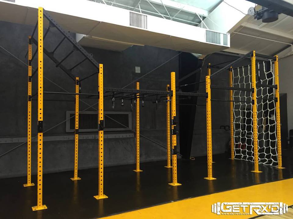 Custom Color on a 24' Ninja Warrior Rig