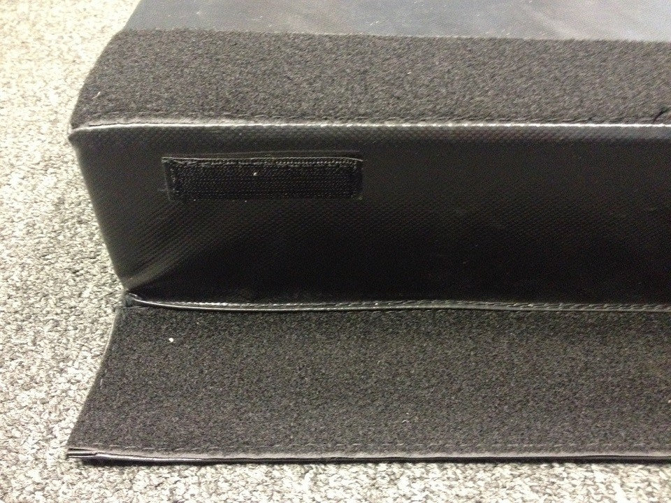 Infinity Landing Mat has velcro on sides to stick together