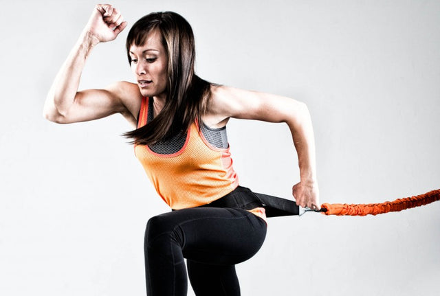 Comes with: (1) Anchor (1) Power Pull Belt (1) 6' Stretchable Resistance with Cover