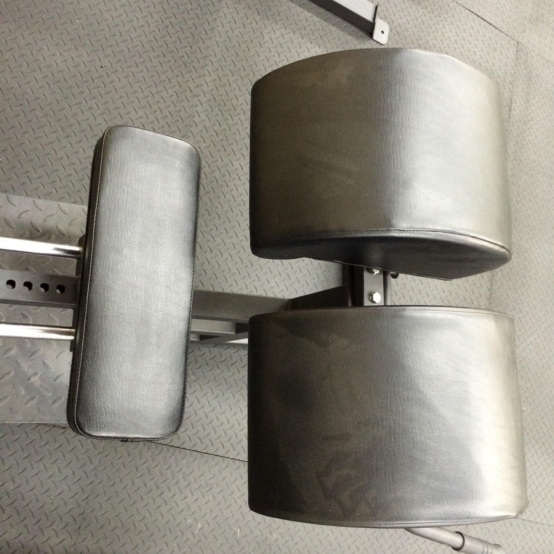 Linear Bearing GHD Knee Pad